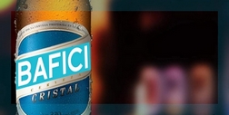 Fotomontaje de Espectadores en honor al slogan de la cerveza Quilmes.